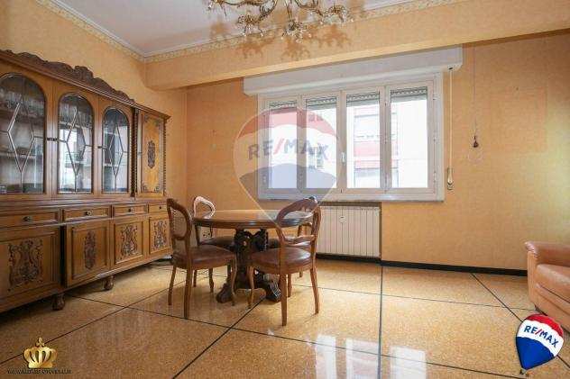 Appartamento in vendita a Genova - 5 locali 120mq