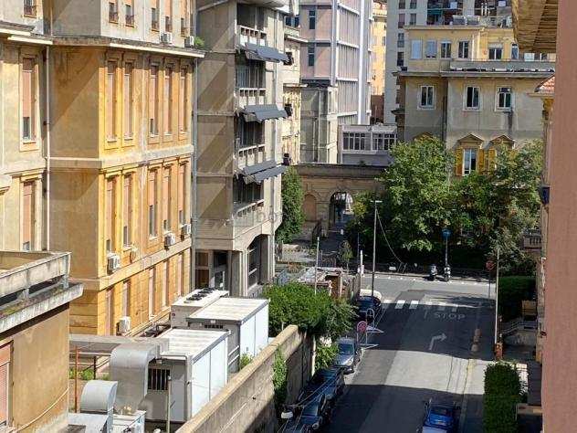 Appartamento in vendita a Genova, San Martino