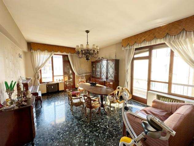 Appartamento in vendita a Genova, Sestri Ponente