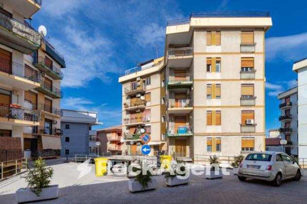 Appartamento in vendita a Gravina Di Catania - 2 locali 95mq