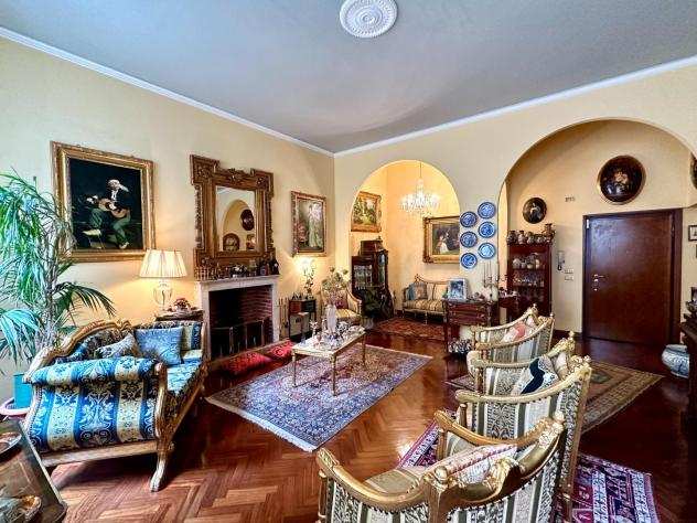 Appartamento in vendita a Lucca 150 mq Rif 1122033