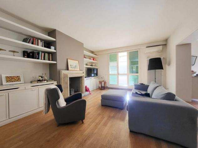 Appartamento in vendita a Lucca 208 mq Rif 1230061