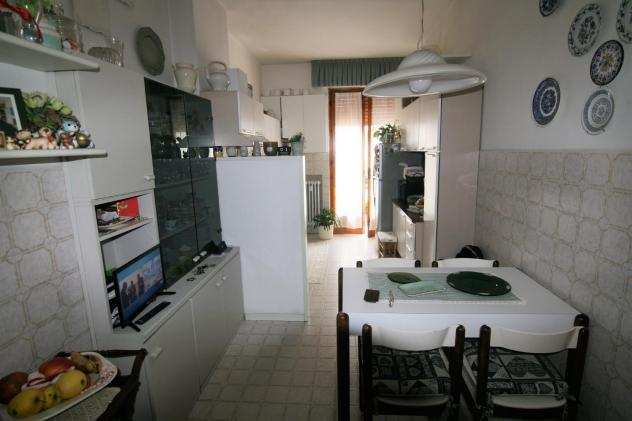Appartamento in vendita a MARINA DI CARRARA - Carrara 110 mq Rif 1093394