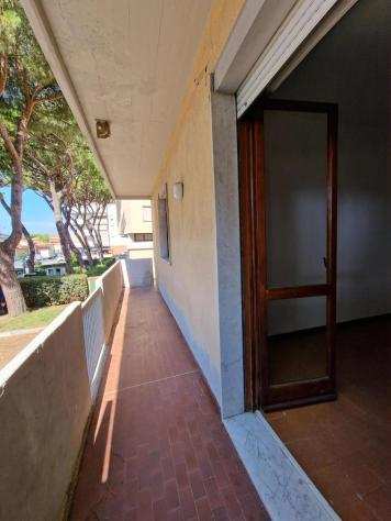 Appartamento in vendita a MARINA DI CARRARA - Carrara 63 mq Rif 1083635