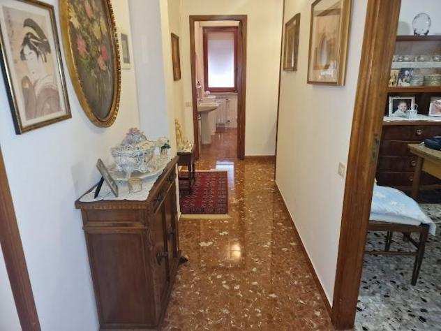 Appartamento in vendita a MARINA DI CARRARA - Carrara 95 mq Rif 1218559