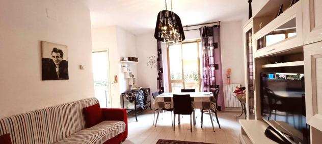 Appartamento in vendita a MARINA DI MASSA - Massa 65 mq Rif 1209381