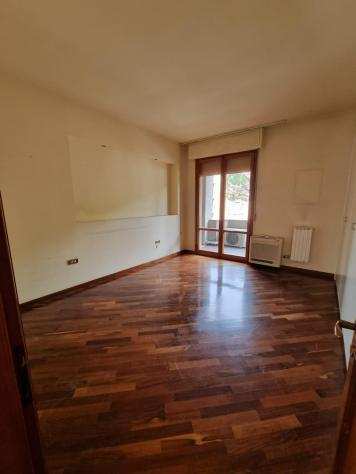 Appartamento in vendita a MEZZANA - Prato 150 mq Rif 1105665