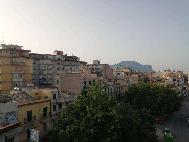 Appartamento in vendita a Palermo - 3 locali 85mq