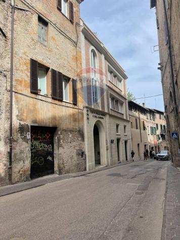 Appartamento in vendita a Perugia - 2 locali 74mq