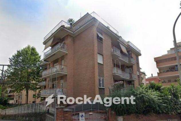 Appartamento in vendita a Roma - 3 locali 105mq