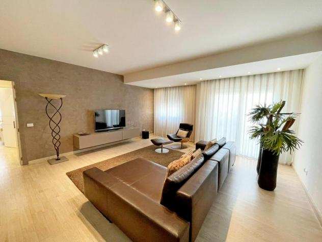 Appartamento in vendita a RONCHI - Massa 210 mq Rif 1123665