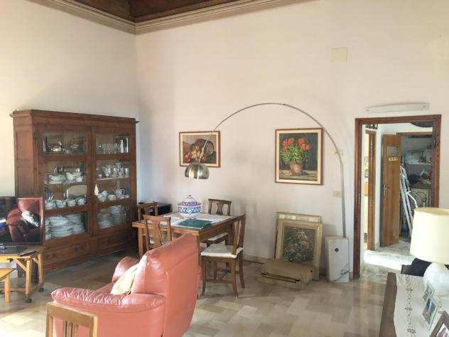 Appartamento in vendita a San Gimignano 103 mq Rif 953478