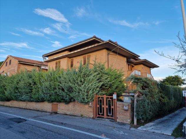 Appartamento in vendita a SAN MARTINO - Monteriggioni 151 mq Rif 1074698