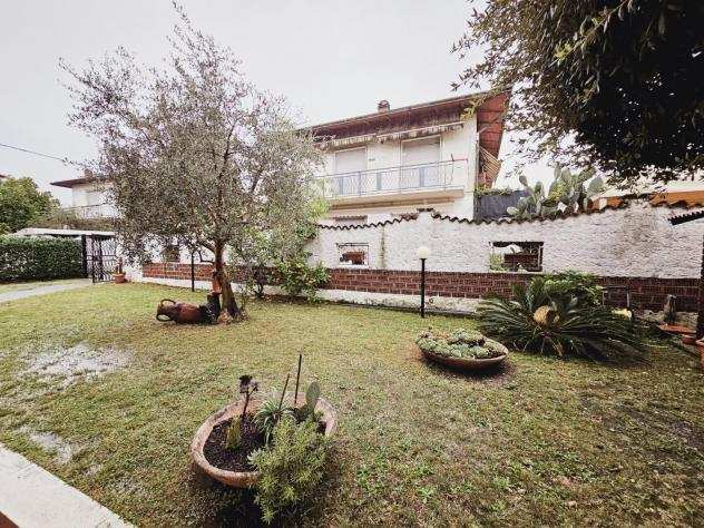 Appartamento in vendita a SantAntonio - Carrara 135 mq Rif 1212822