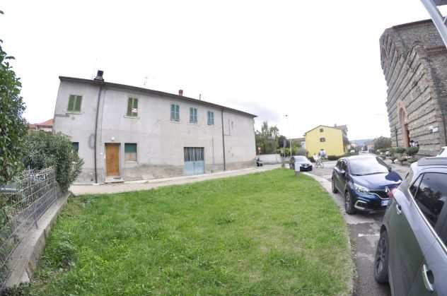 appartamento ristrutturto affittasi a euro. 450 vendita a euro. 49.000
