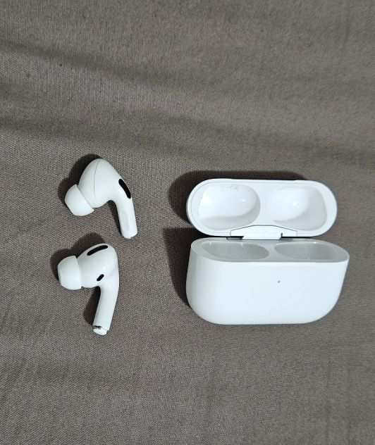 APPLE AIRPODS PRO