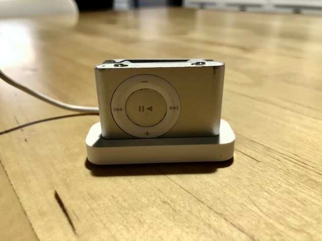Apple iPod shuffle 1GB grigio con caricabatterie