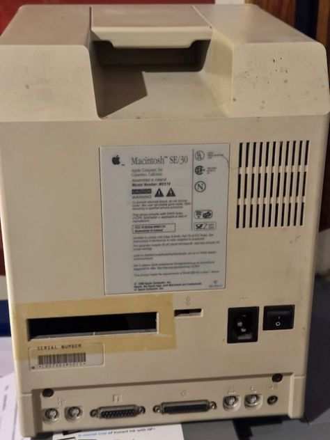 Apple Macintosh SE30