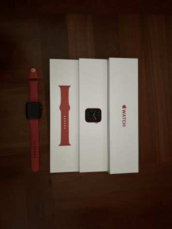 Apple Watch 6 product red