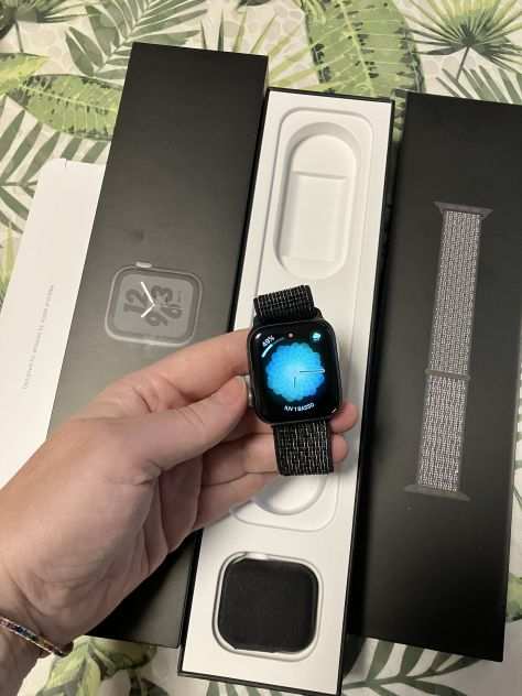 Apple Watch Cellular 40mm Nike edition