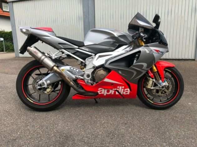 Aprilia RSV 1000 RR