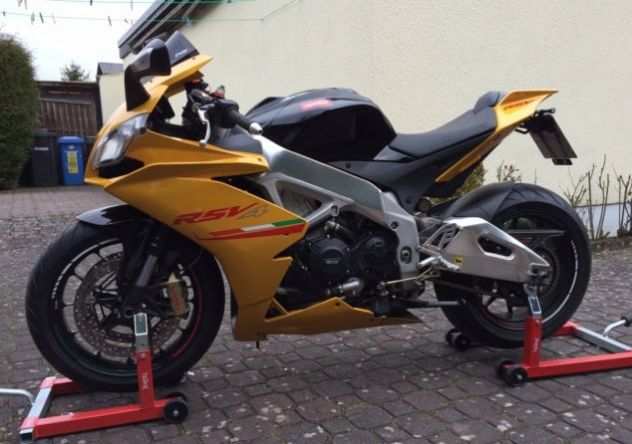 Aprilia RSV4R 2011