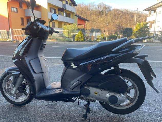 Aprilia - SPORTCITY CUBE 125 - Km. 9563, Euro 1300