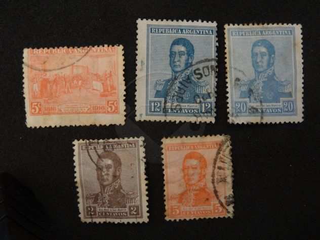 ARGENTINA 1892-1972 Lotto di 28 francobolli