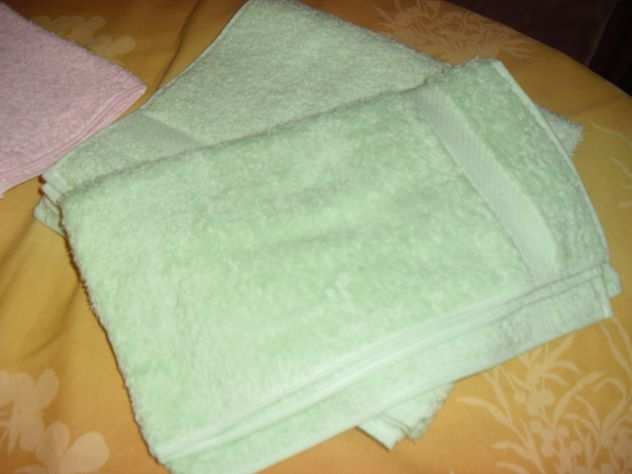 asciugamani spugna e lino