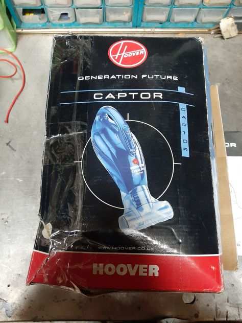 Aspirapolvere Hoover captor 750w modello S750TNB 011