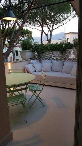 Attico in affitto a Vittoria Apuana - Forte dei Marmi 78 mq Rif 1228857