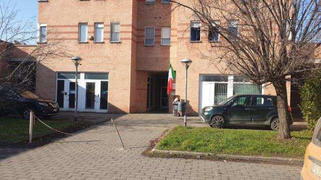 Attivitagrave  Licenza di 550 msup2 con 3 locali in affitto a Novi Ligure