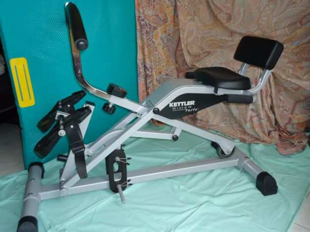 Attrezzo full body Kettler tipo vogatore