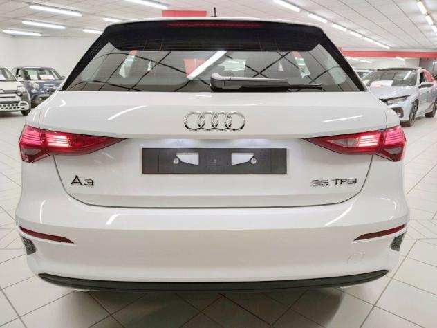 Audi A3 SPB 35 TFSI Hybrid S-tronic Cambio Automatico