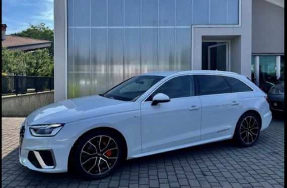 Audi A4 40 TDI QUATTRO S TRONIC S LINE