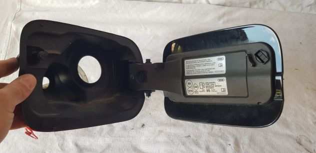 AUDI A4 B9 8W REST. SPORTELLO COPERTURA CARBURANTE TAPPO BENZINA 8W0809906