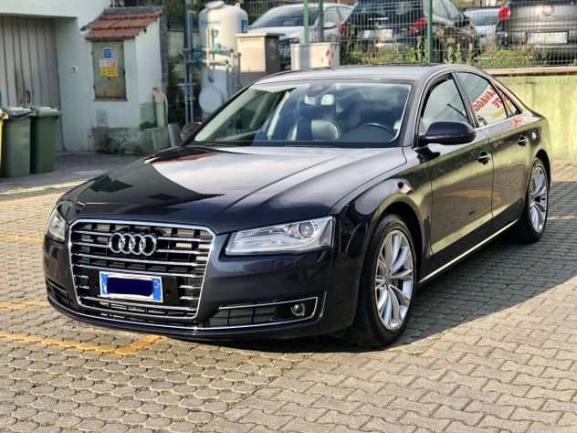 AUDI A8 3.0 TDI QUATTRO FULL OPSONAL NEGOZIABILE 26500