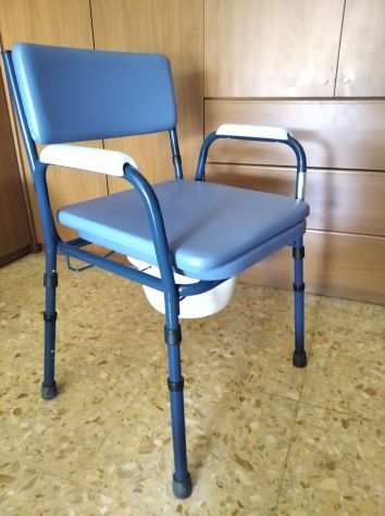 Ausilio per anziani e disabili - Sedia comoda WC