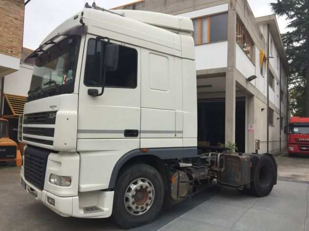 Autocarro DAF XF 95
