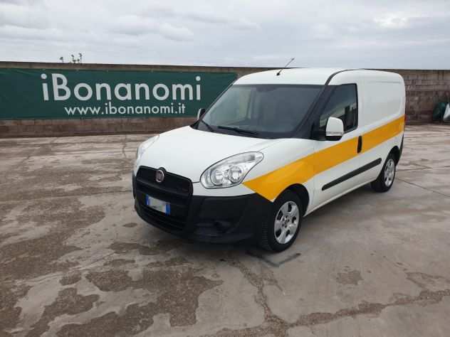 Autocarro furgone furgoncino Van Fiat Doblograve