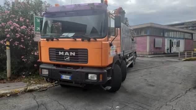 Autocarro MAN con impianto di riciclo decompresso