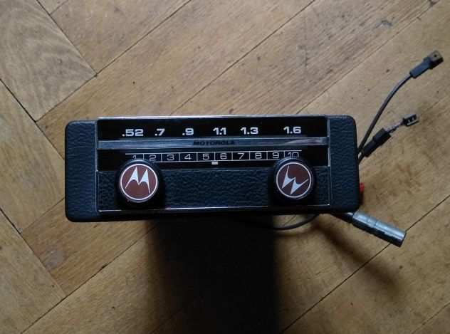 Autoradio Motorola anni 60 adatta vano posacenere Fiat 500 (LEGGERE BENE TESTO)