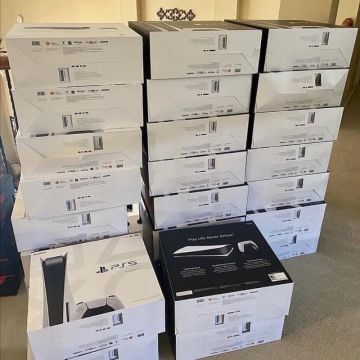 WWW.PHOTVPC.COM Nuovo, Sony PS5 Pro, Sony PS5, Meta, Xbox, iPhone 16, iPhone 16 Pro, iPhone 15, Samsung S25, Samsung S25 Ultra, iPhone 16 Pro Max, iPhone 15 Pro e altri  Per acquisti e prodotti, visita: WWW.PHOTVPC.COM   Scrivici: kim@photvpc.com   W
