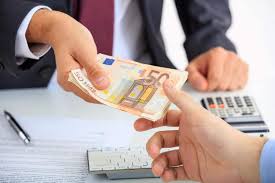 Sono un pensionato e offro prestiti peer-to-peer con un tasso di interesse del 3%.
