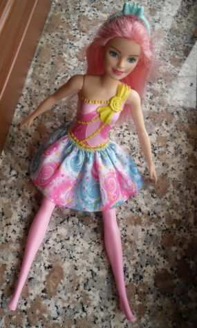 BAMBOLA BARBIE ALTA CM. 30 CON MINIGONNA - MADE IN INDONESIA FJC88 K471 .-