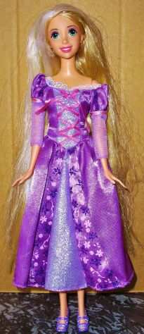 bambola barbie Rapunzel Disney princess principessa Mattel raperonzolo