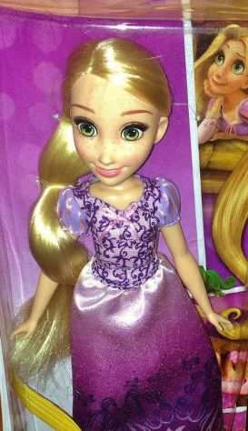 Bambola Fashion Doll 30cm Rapunzel walt disney principesse princess Hasbro