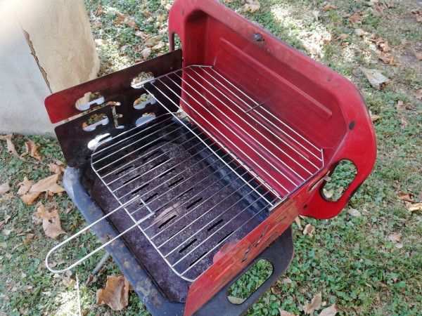 Barbecue a valigetta per campeggio