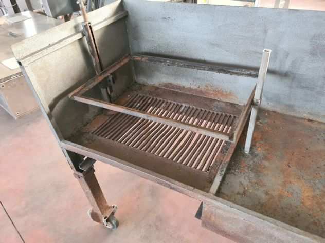 barbecue carrellato usato