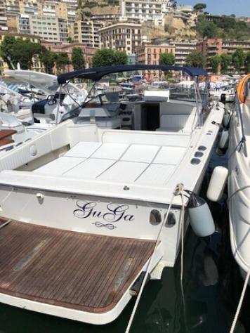 barca a motoreTORNADO 38 Flash deck anno2004 lunghezza mt10